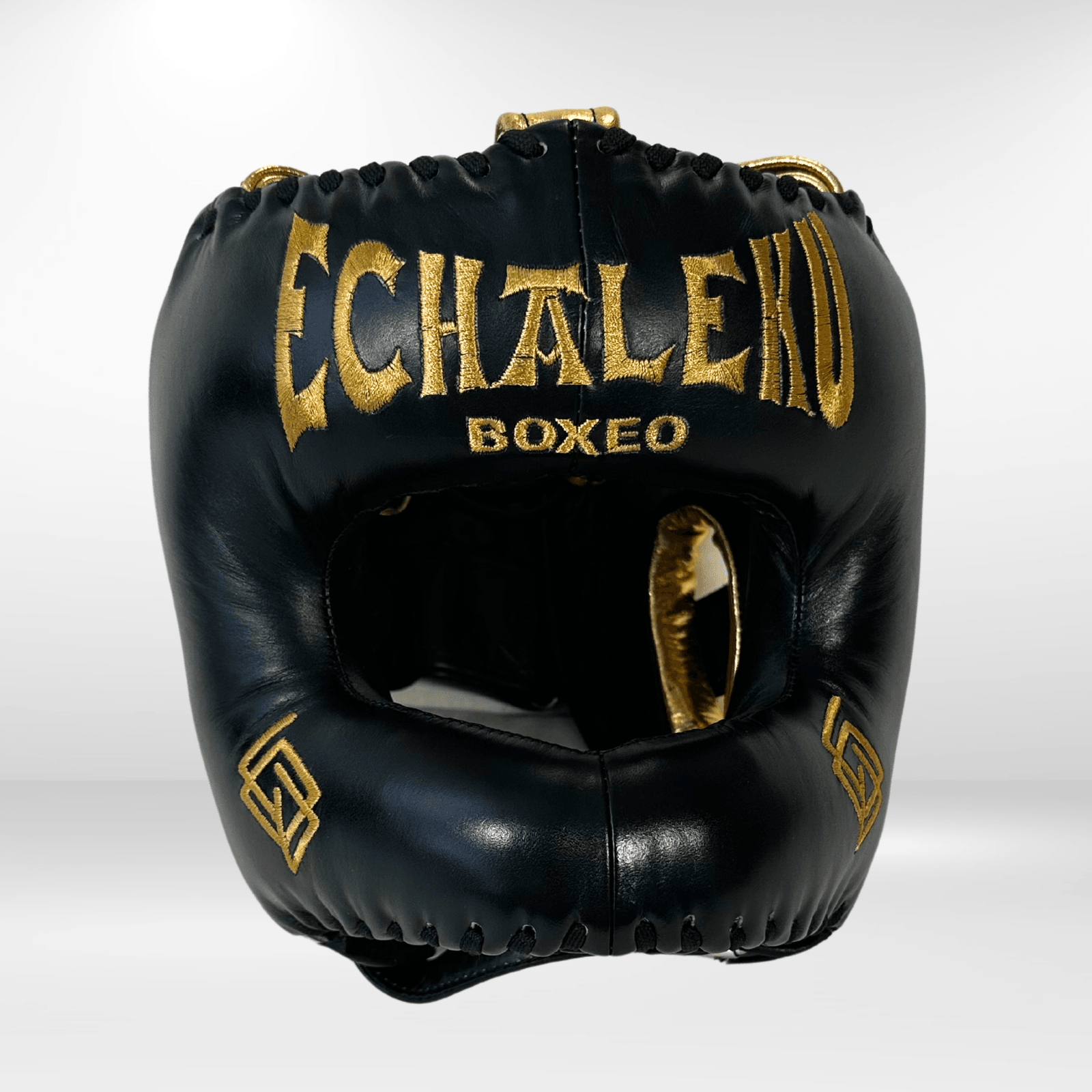 Casco Boxeo Barra Piel Completa Sparring Negro y Bordado Dorado - Echaleku Boxeo